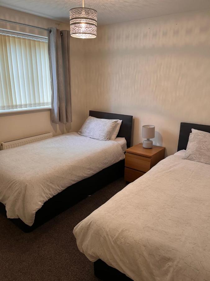 At Home In The City Serviced Apartments Newport Esterno foto