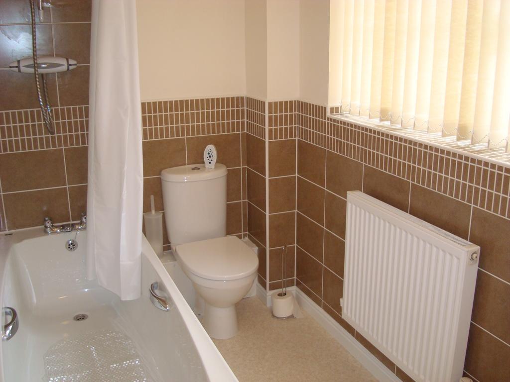 At Home In The City Serviced Apartments Newport Esterno foto